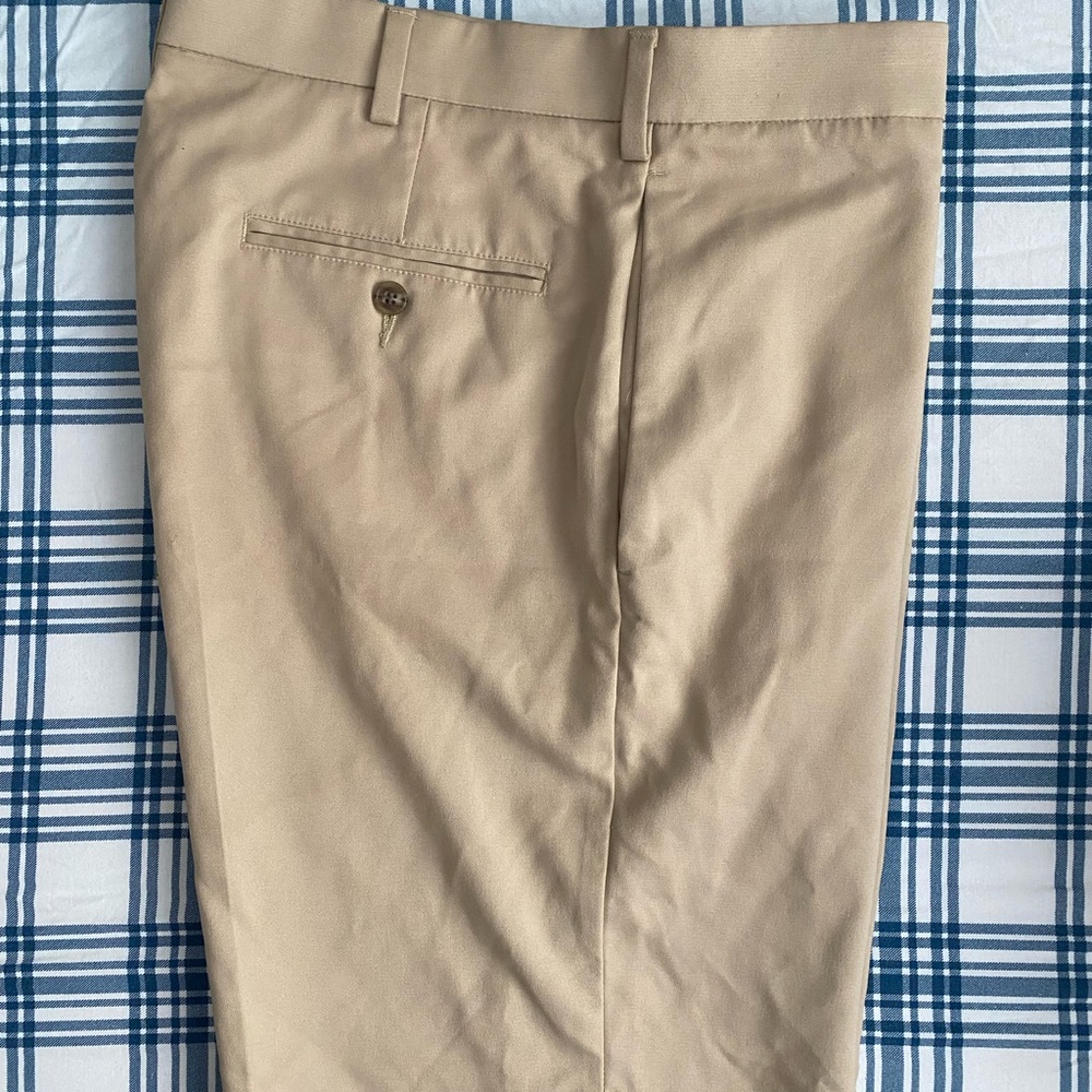 Round Tree and York golf shorts. Waist 36. Never worn